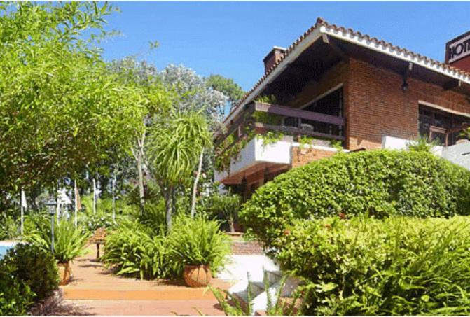 Hotel Camelot Punta del Este Bagian luar foto